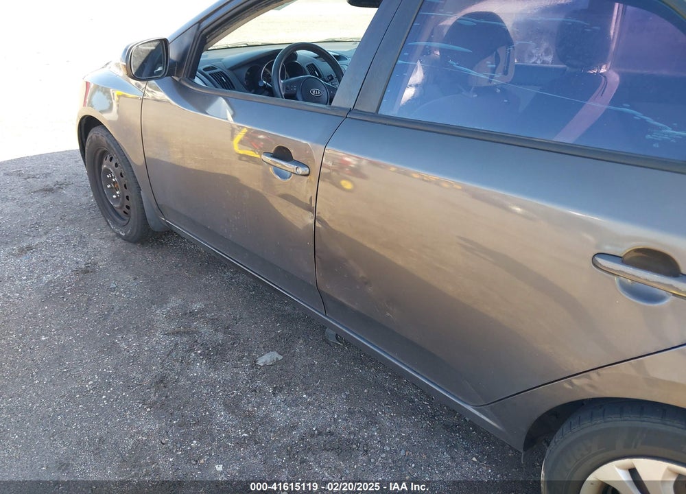 2012 KIA FORTE VIN: KNAFU4A26C5477171