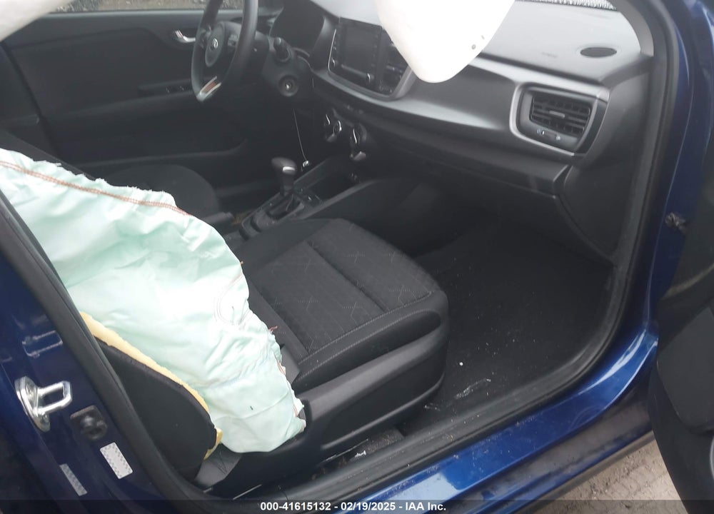 2019 KIA RIO VIN: 3KPA24AB2KE201558