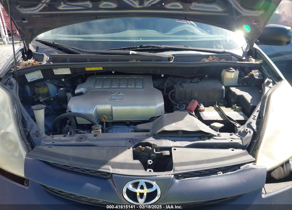 2010 TOYOTA SIENNA CE VIN: 5TDKK4CC5AS292372