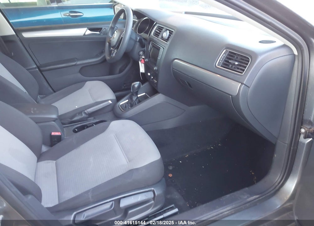 2017 VOLKSWAGEN JETTA VIN: 3VW2B7AJ2HM343773