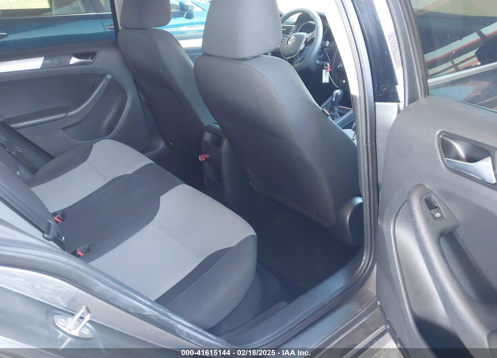 2017 VOLKSWAGEN JETTA VIN: 3VW2B7AJ2HM343773
