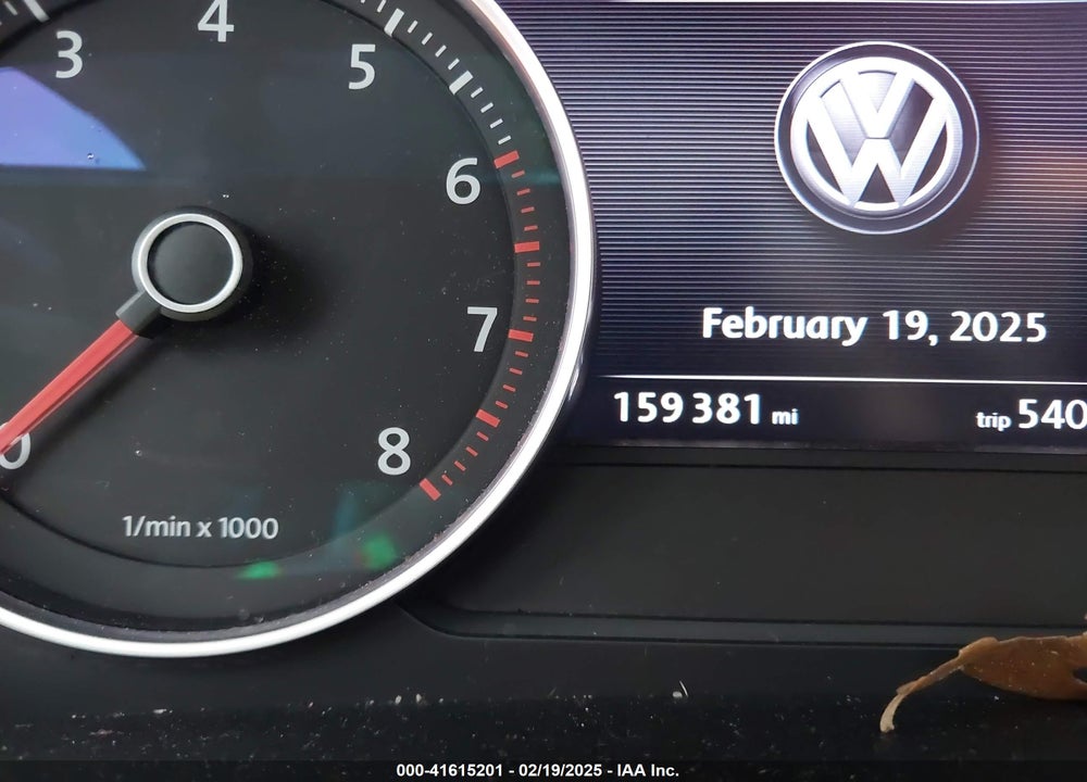 2013 VOLKSWAGEN TOUAREG VIN: WVGEF9BP6DD004373