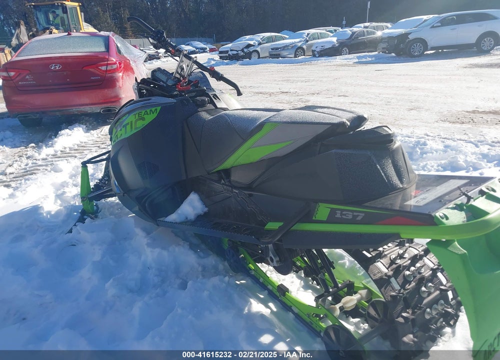 2019 ARCTIC CAT ZR 8000 VIN: 4UF19SNWXKT110227