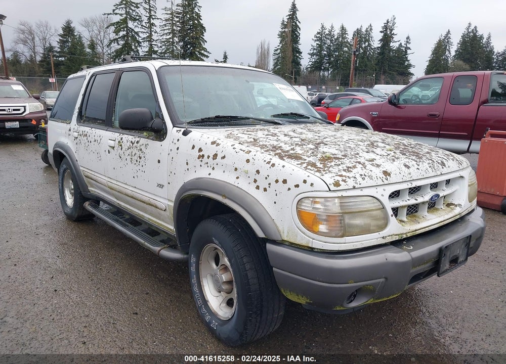 2000 FORD EXPLORER XLT VIN: 1FMZU73E1YZB04723