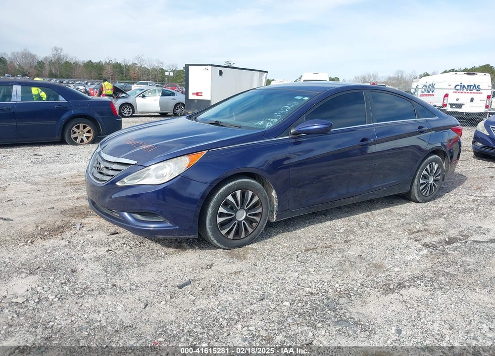 2013 HYUNDAI SONATA GLS VIN: 5NPEB4AC7DH552491