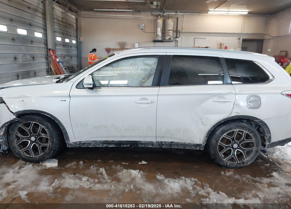 2015 MITSUBISHI OUTLANDER GT VIN: JA4JZ4AX6FZ012827