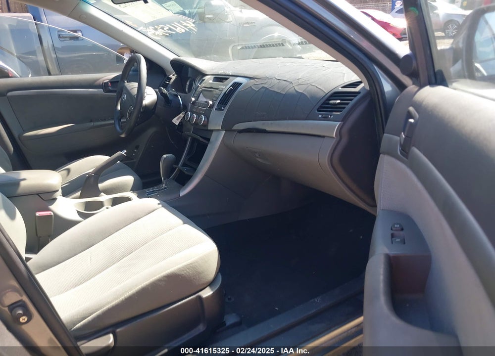 2009 HYUNDAI SONATA GLS VIN: 5NPET46CX9H563689