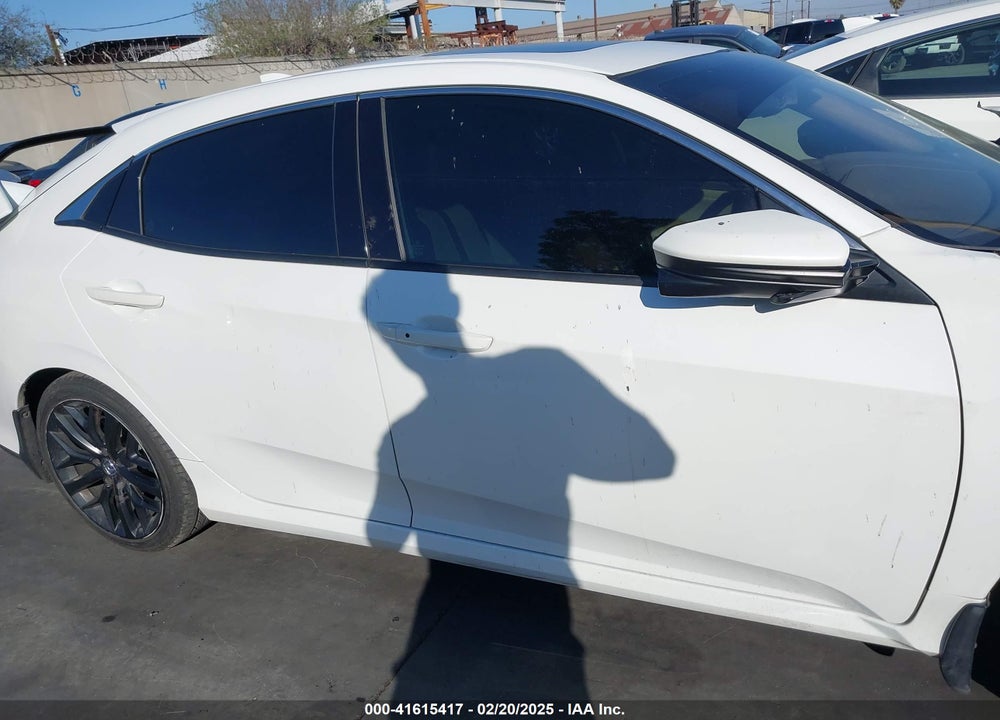 2018 HONDA CIVIC EX-L VIN: SHHFK7H71JU417367