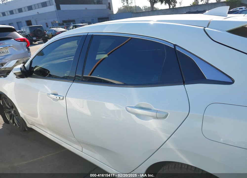 2018 HONDA CIVIC EX-L VIN: SHHFK7H71JU417367