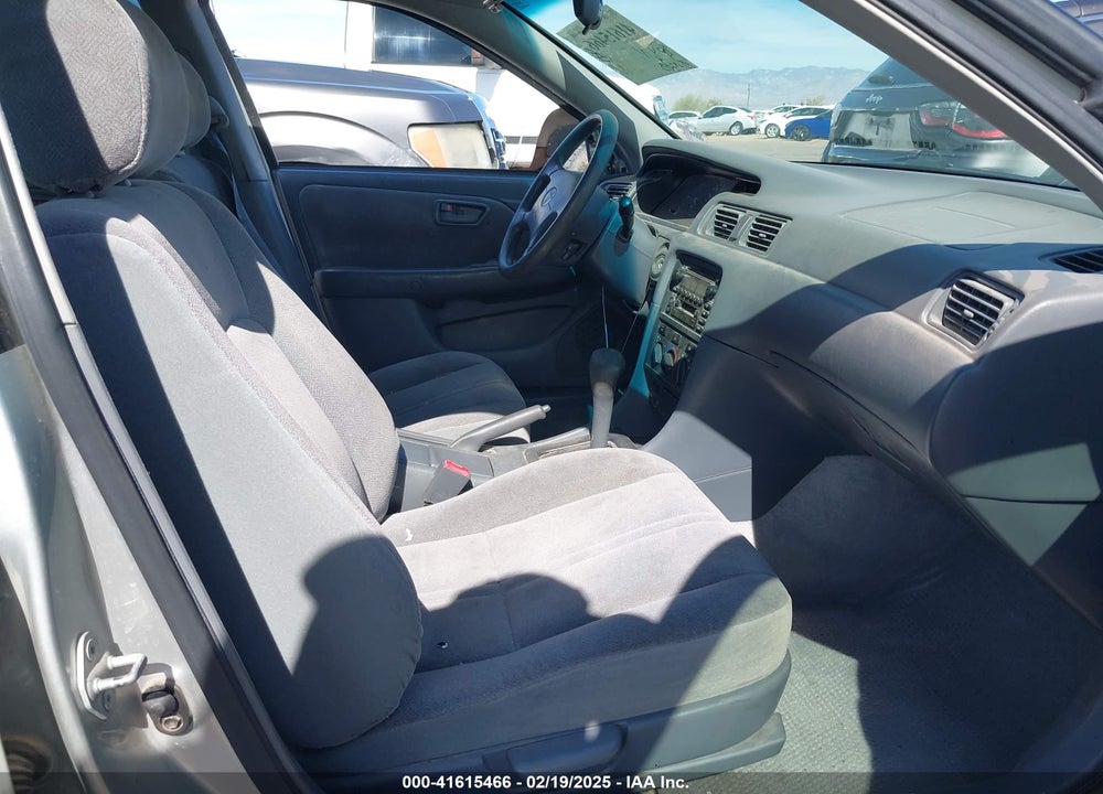 2001 TOYOTA CAMRY CE VIN: 4T1BG22KX1U781310