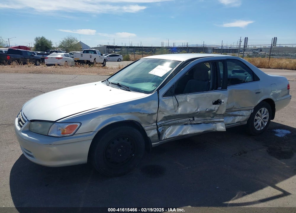 2001 TOYOTA CAMRY CE VIN: 4T1BG22KX1U781310