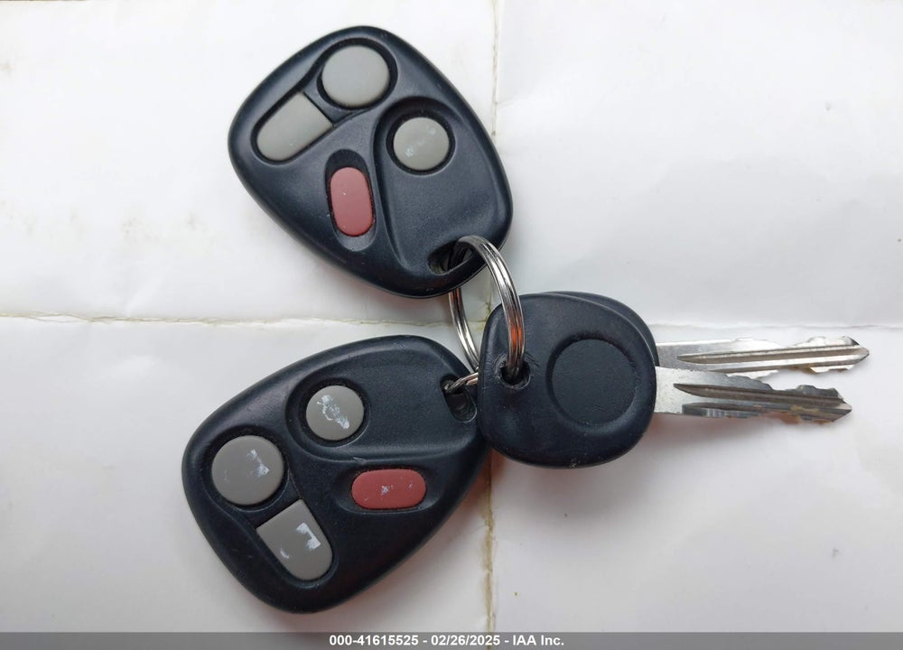 2005 SATURN ION 2 VIN: 1G8AJ52F35Z117682