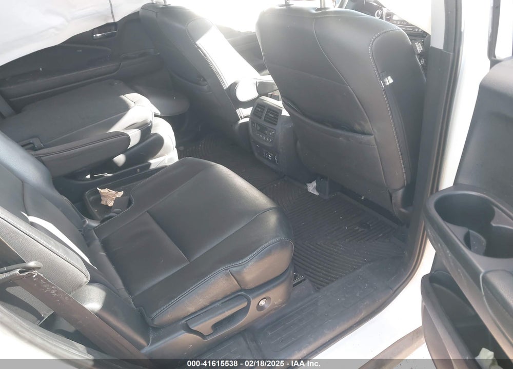 2019 HONDA PILOT TOURING VIN: 5FNYF6H66KB073553