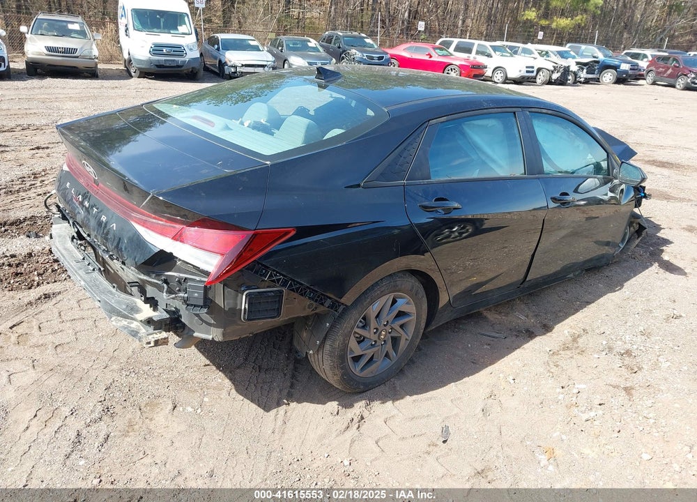 2024 HYUNDAI ELANTRA VIN: KMHLM4DG1RU786957