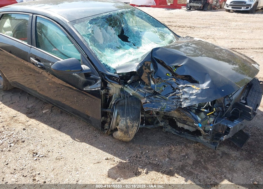 2024 HYUNDAI ELANTRA VIN: KMHLM4DG1RU786957