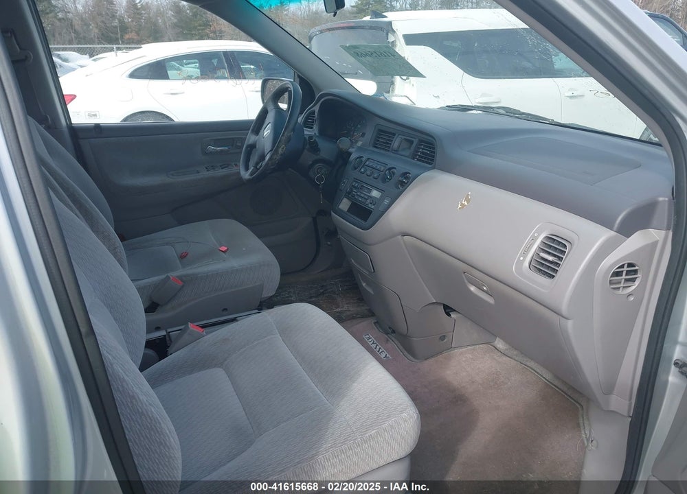 2004 HONDA ODYSSEY LX VIN: 5FNRL18574B076634