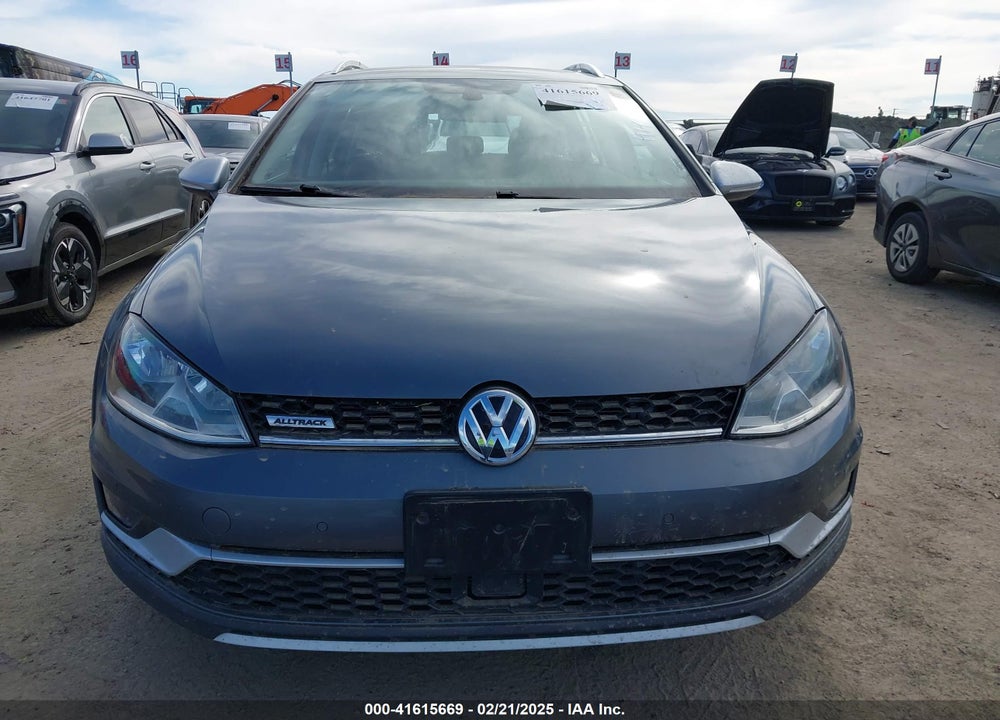 2017 VOLKSWAGEN GOLF ALLTRACK VIN: 3VWH17AUXHM527477