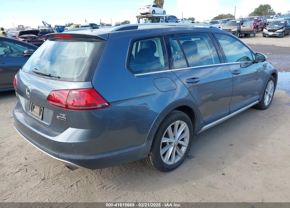 2017 VOLKSWAGEN GOLF ALLTRACK VIN: 3VWH17AUXHM527477