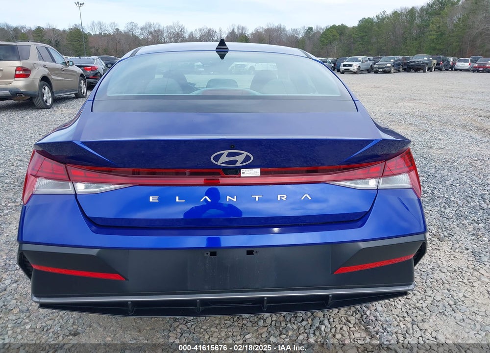 2025 HYUNDAI ELANTRA VIN: KMHLS4DG0SU921096