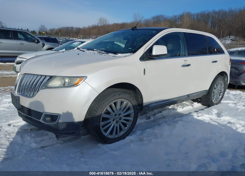 2011 LINCOLN MKX VIN: 2LMDJ8JK2BBJ14015