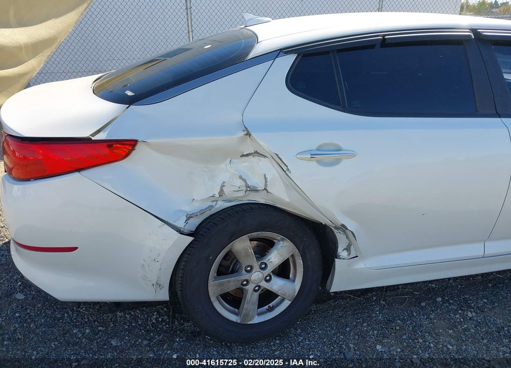 2015 KIA OPTIMA VIN: KNAGM4A77F5650930