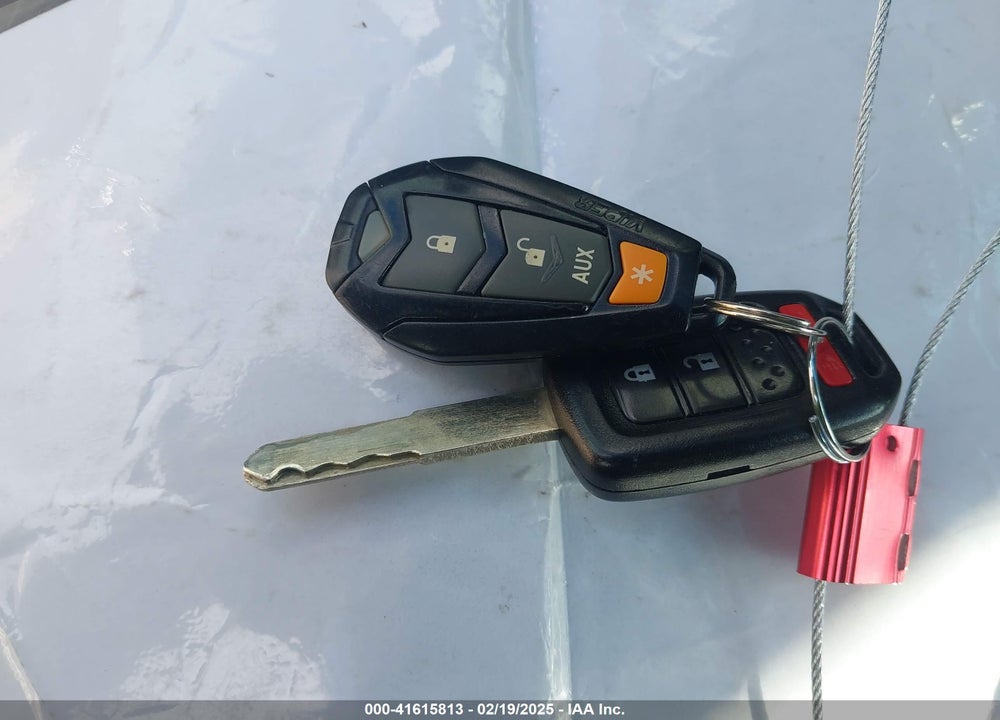 2014 HONDA CR-V LX VIN: 2HKRM4H39EH648612
