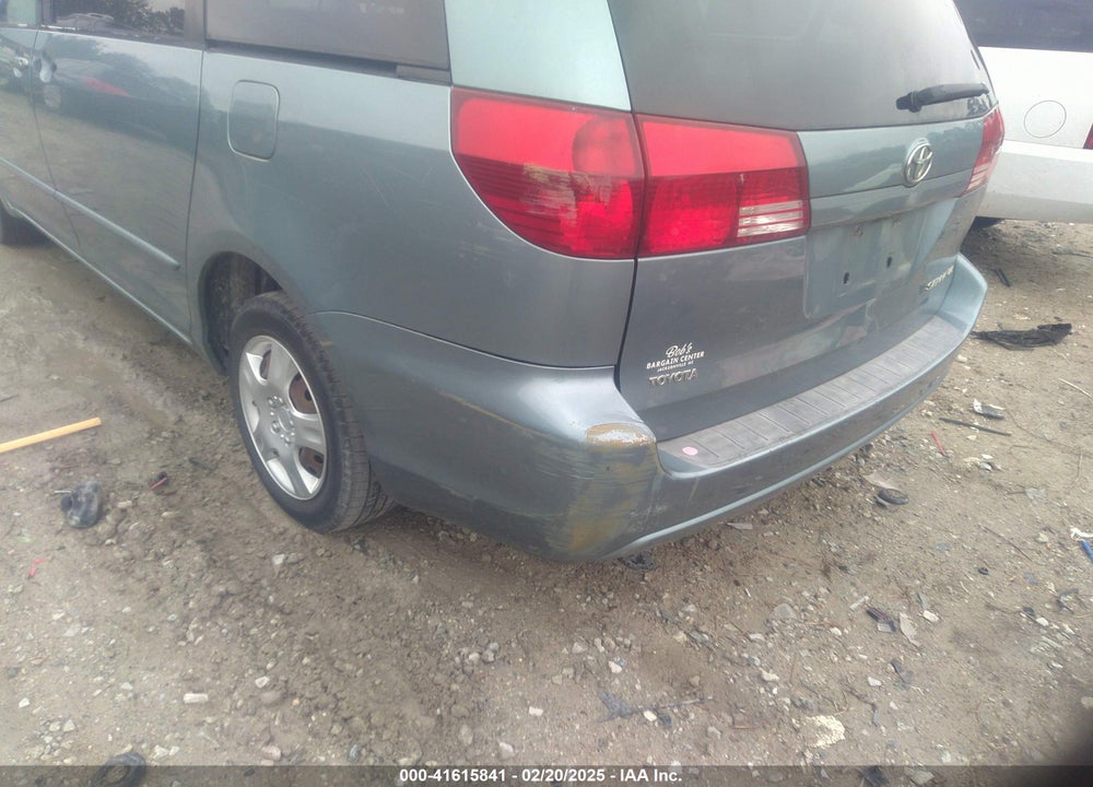 2004 TOYOTA SIENNA LE VIN: 5TDZA23C64S213544