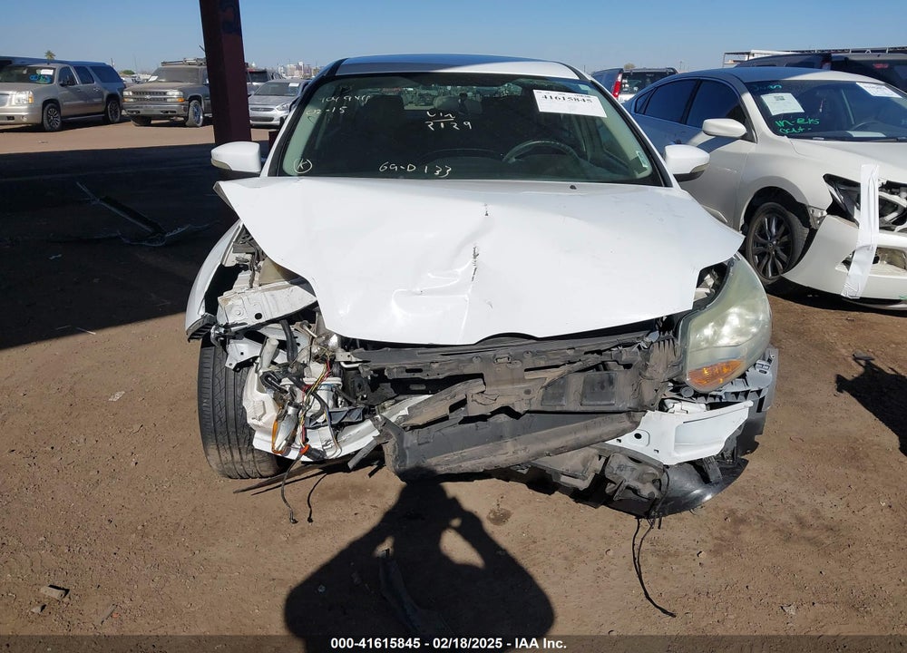 2013 FORD FOCUS VIN: 1FADP3F25DL152129