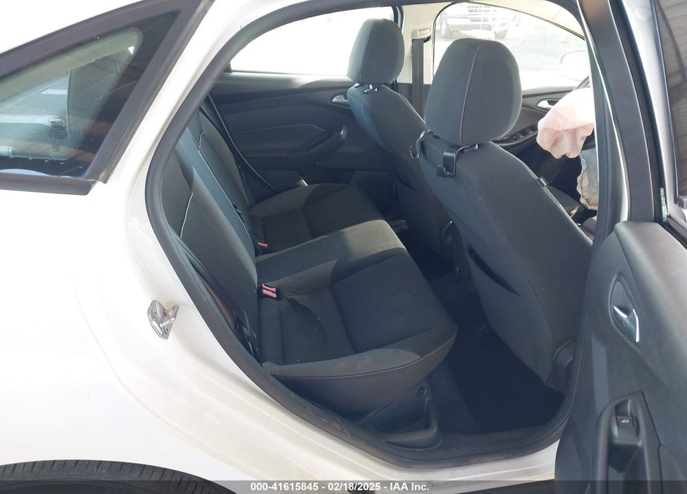 2013 FORD FOCUS VIN: 1FADP3F25DL152129