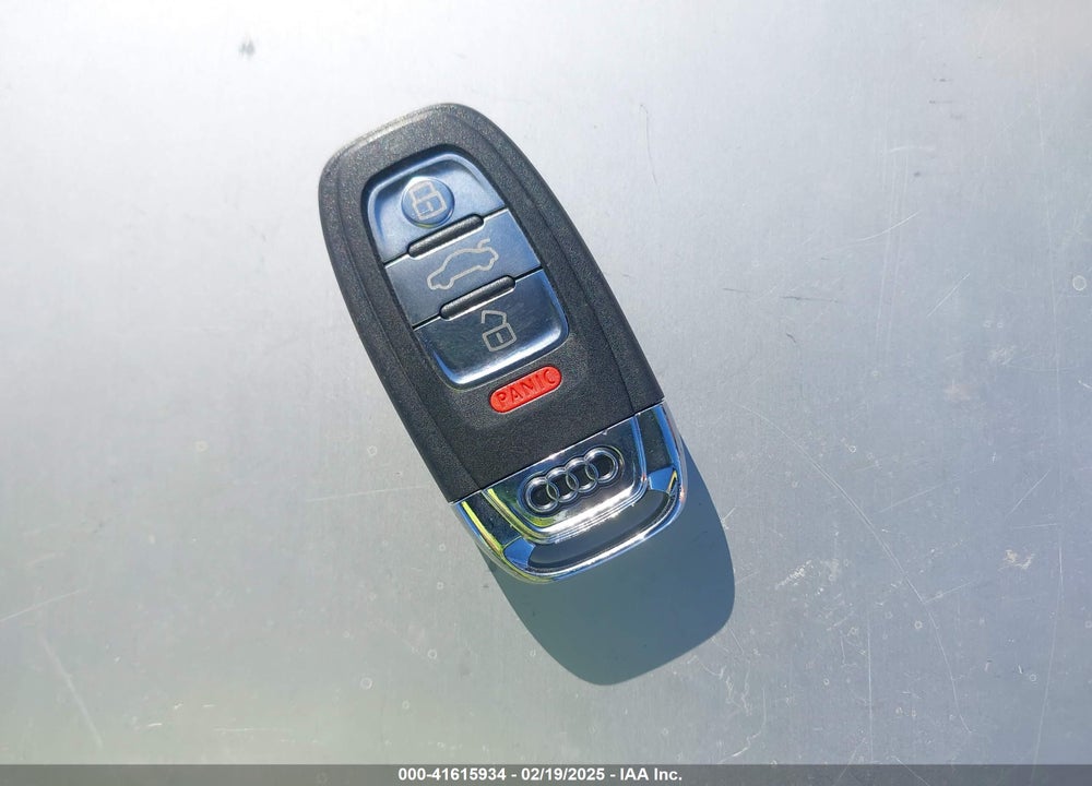 2016 AUDI A4 VIN: WAUFFAFL8GN008566