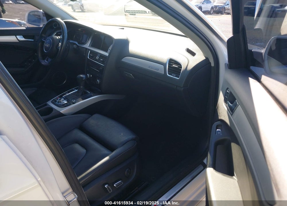 2016 AUDI A4 VIN: WAUFFAFL8GN008566