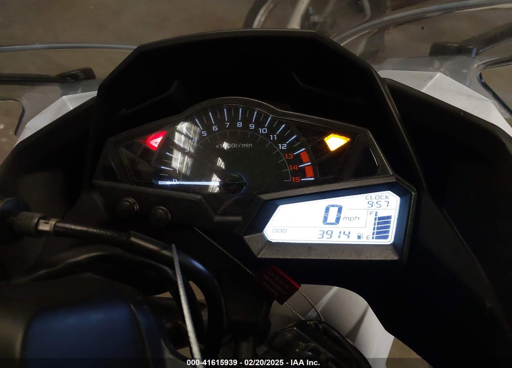 2014 KAWASAKI EX300 B VIN: JKAEX8B1XEA004767