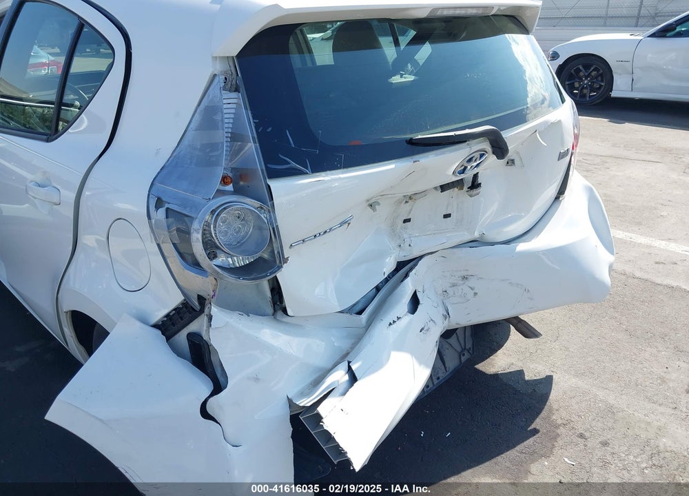 2012 TOYOTA PRIUS C FOUR VIN: JTDKDTB32C1031237
