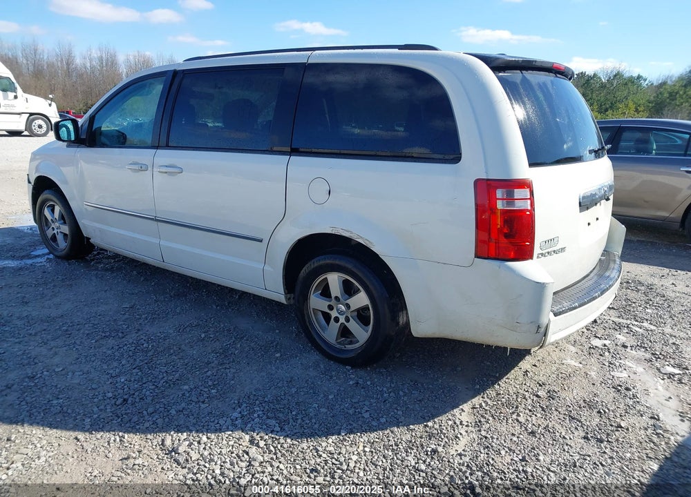2010 DODGE GRAND CARAVAN VIN: 2D4RN5D11AR496932