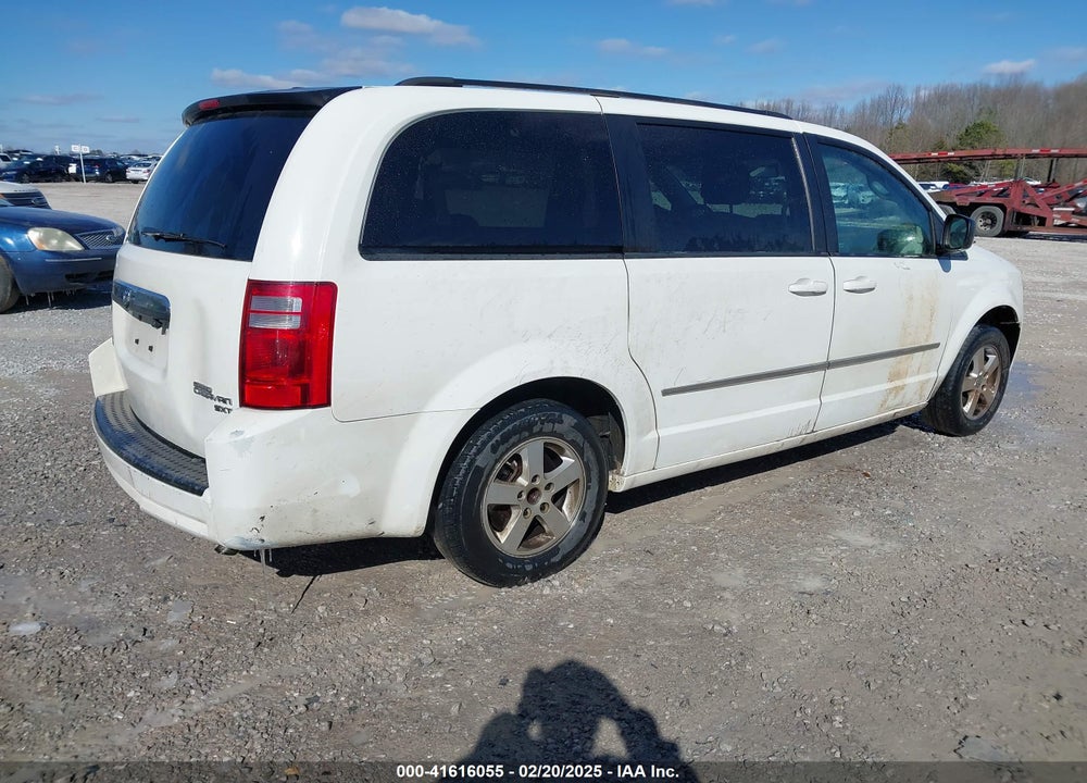 2010 DODGE GRAND CARAVAN VIN: 2D4RN5D11AR496932