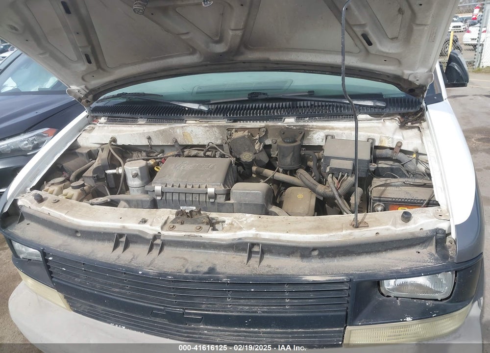2004 CHEVROLET ASTRO VIN: 1GCDM19X74B109660