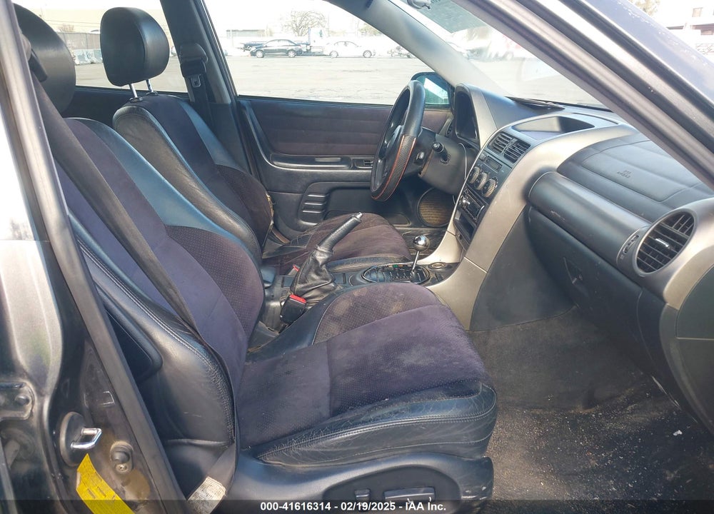 2001 LEXUS IS 300 VIN: JTHBD182710019914