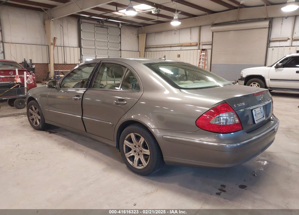 2008 MERCEDES-BENZ E 320 BLUETEC VIN: WDBUF22X98B287777