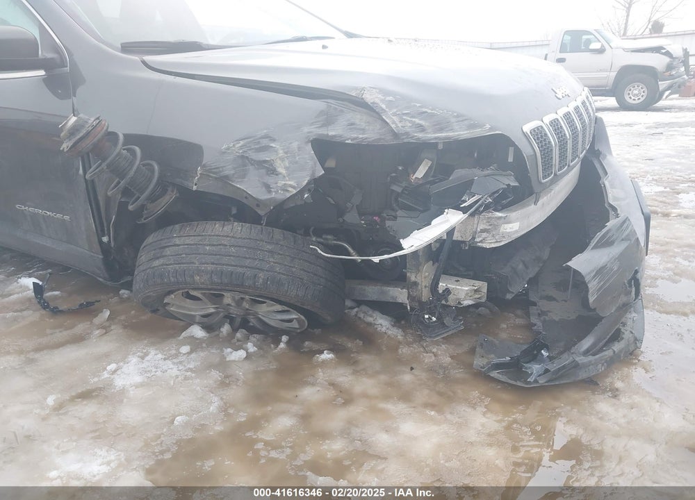 2019 JEEP CHEROKEE LATITUDE PLUS 4X4 VIN: 1C4PJMLB6KD288053
