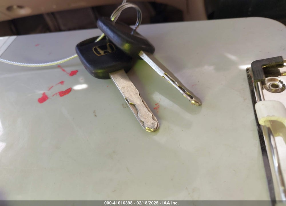 2004 HONDA CIVIC VP VIN: 1HGEM22124L068172