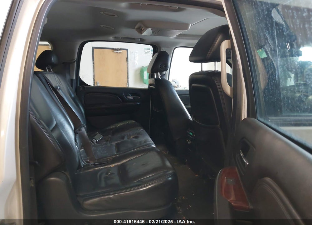 2007 CADILLAC ESCALADE ESV VIN: 1GYFK66867R239671
