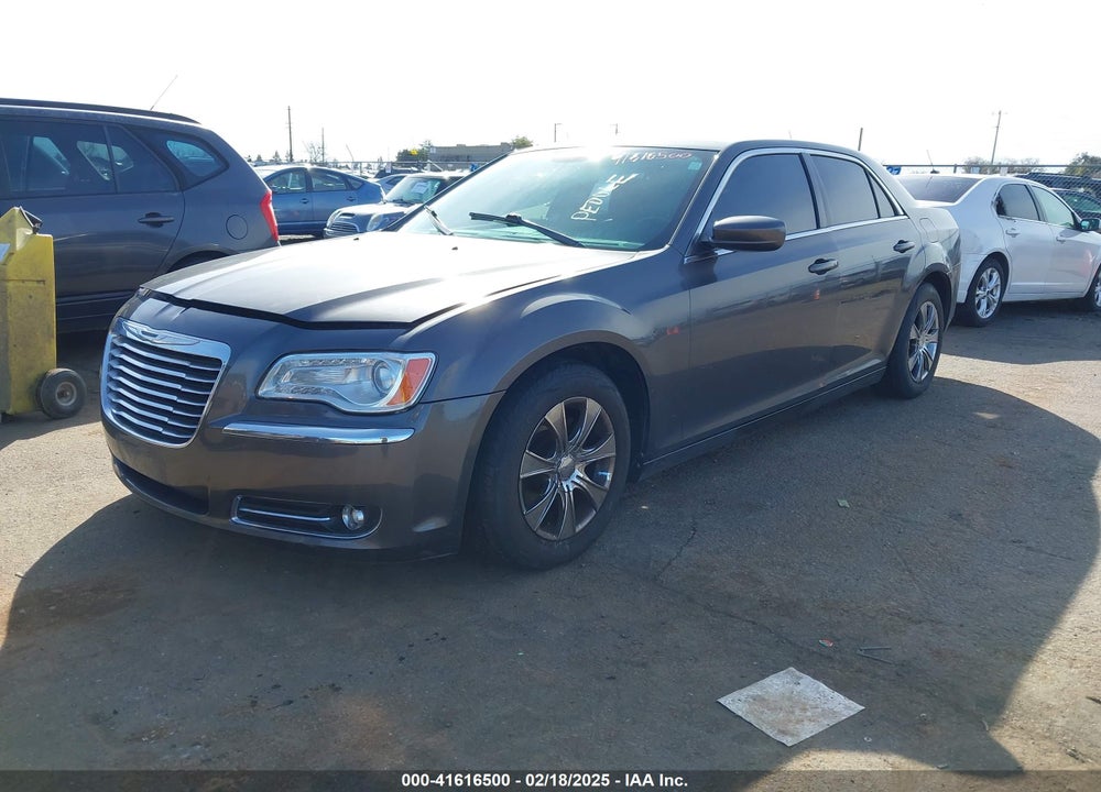 2013 CHRYSLER 300 VIN: 2C3CCAAG1DH588289