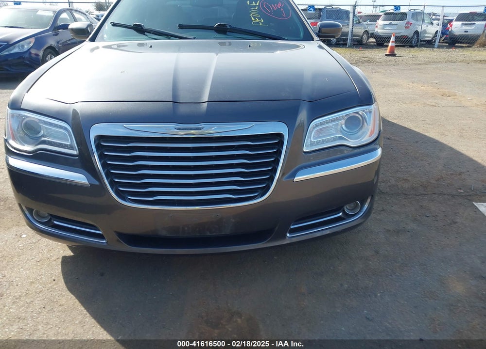 2013 CHRYSLER 300 VIN: 2C3CCAAG1DH588289