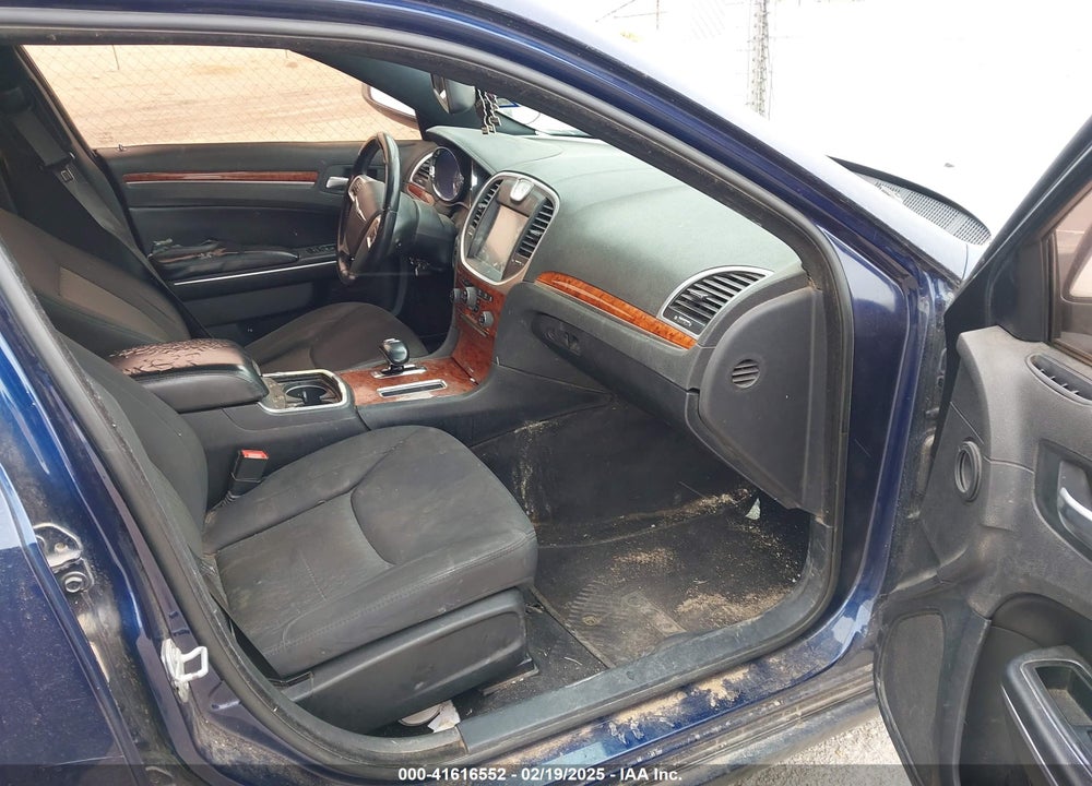 2014 CHRYSLER 300 VIN: 2C3CCAAG8EH376085