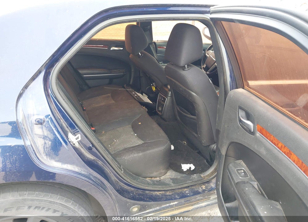 2014 CHRYSLER 300 VIN: 2C3CCAAG8EH376085