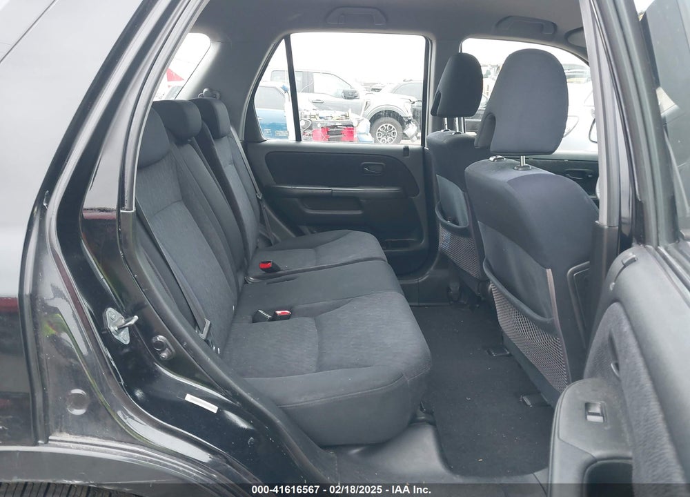 2005 HONDA CR-V LX VIN: JHLRD78515C057403