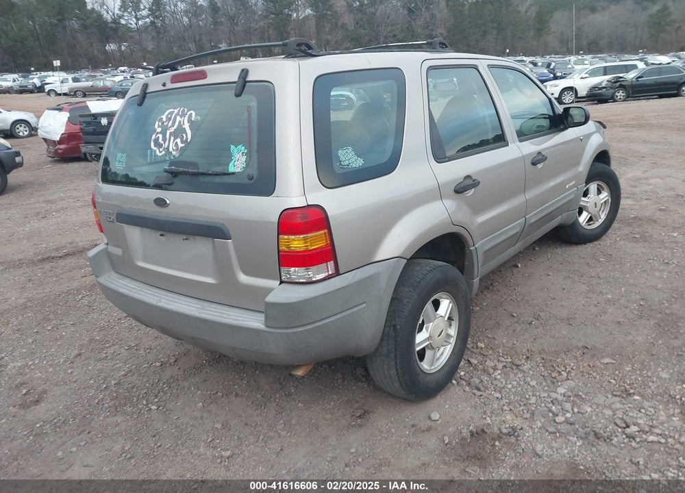 2001 FORD ESCAPE XLS VIN: 1FMYU01141KA46852