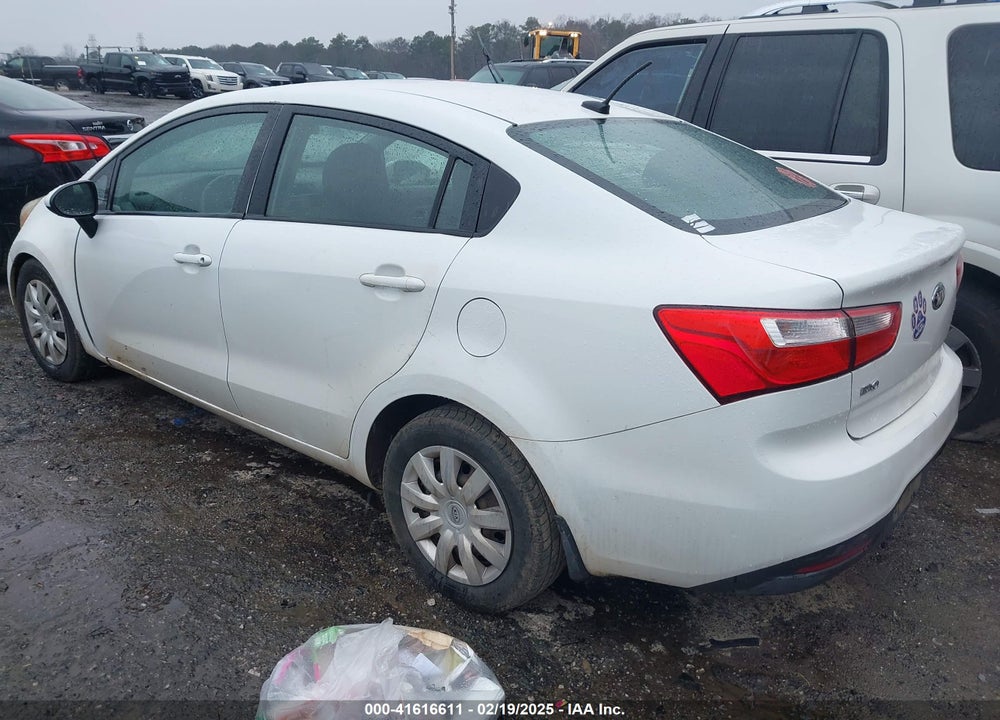 2015 KIA RIO VIN: KNADM4A38F6464582