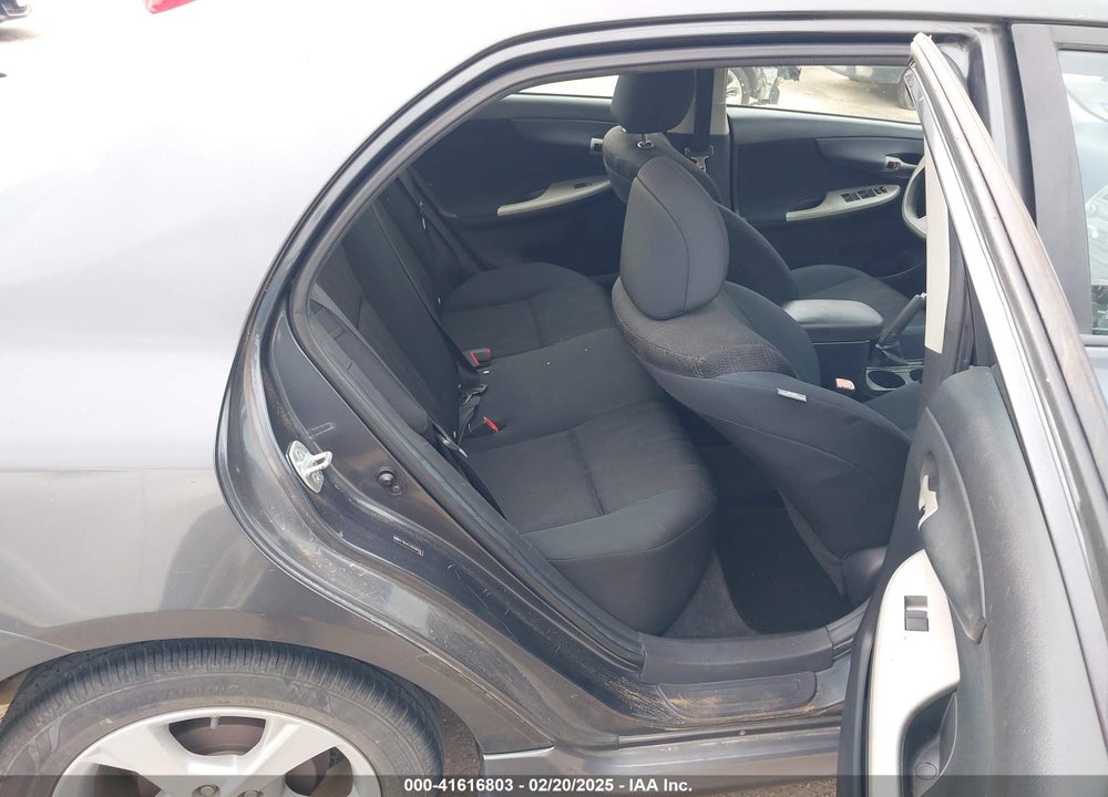 2011 TOYOTA COROLLA VIN: 2T1BU4EE4BC686836