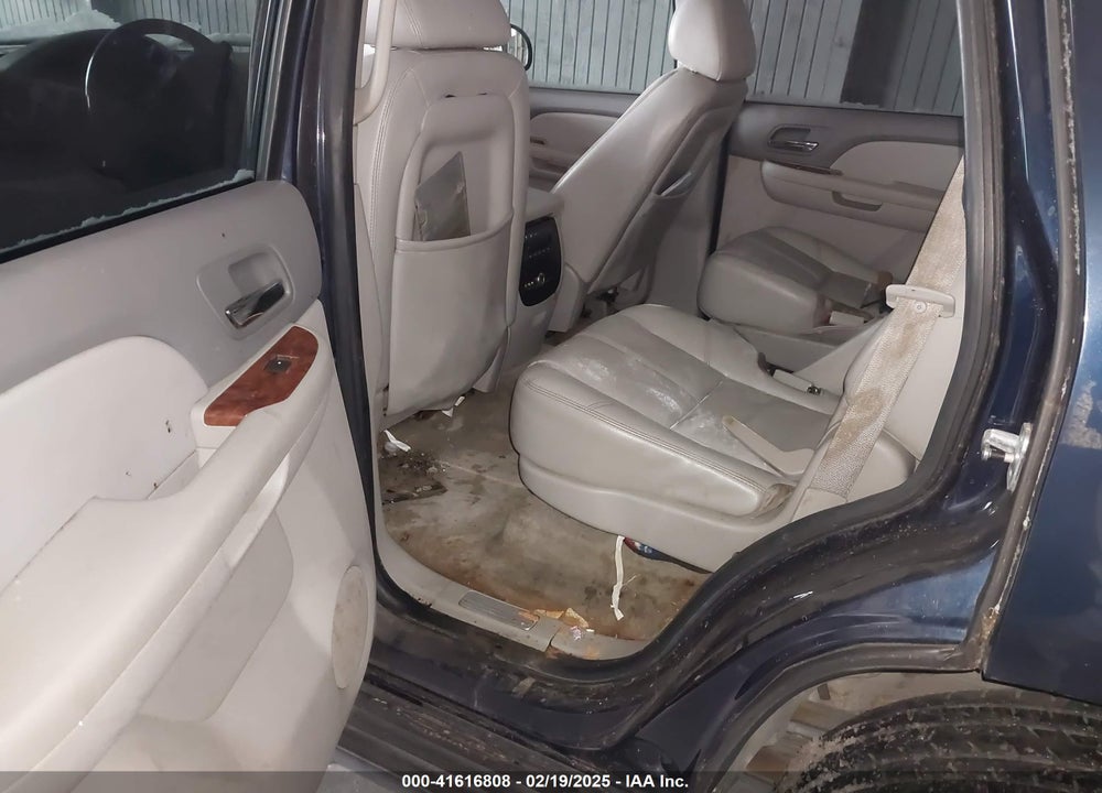 2007 CHEVROLET TAHOE LT VIN: 1GNFC13J77R105286